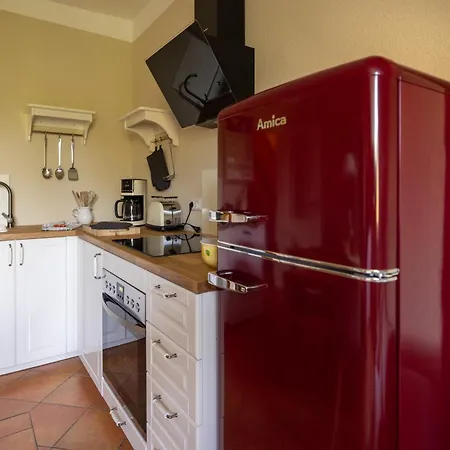 Seezauber- Gemütliche Ferienwohnung, Privatparkplatz, Cospudener Apartment *