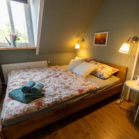 Seezauber- Gemuetliche Ferienwohnung, Privatparkplatz, Cospudener