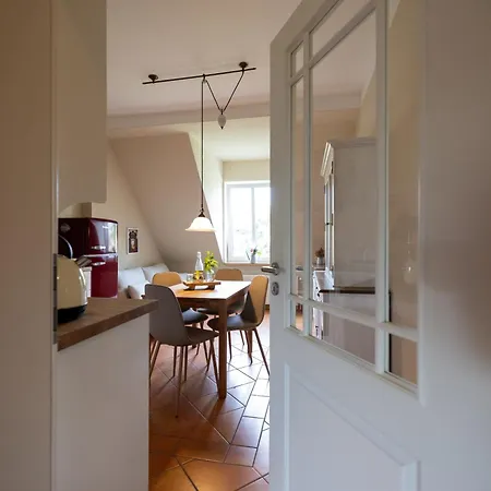 Seezauber- Gemütliche Ferienwohnung, Privatparkplatz, Cospudener Markkleeberg