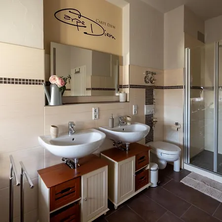 Seezauber- Gemütliche Ferienwohnung, Privatparkplatz, Cospudener Apartment Markkleeberg