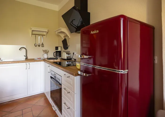 Seezauber- Gemuetliche Ferienwohnung, Privatparkplatz, Cospudener Apartment *