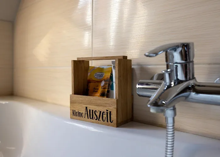 Seezauber- Gemuetliche Ferienwohnung, Privatparkplatz, Cospudener * Markkleeberg