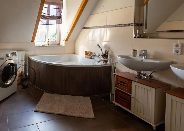 Seezauber- Gemuetliche Ferienwohnung, Privatparkplatz, Cospudener Apartment